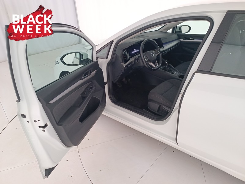 18 - Volkswagen Golf 2.0 tdi life 115cv