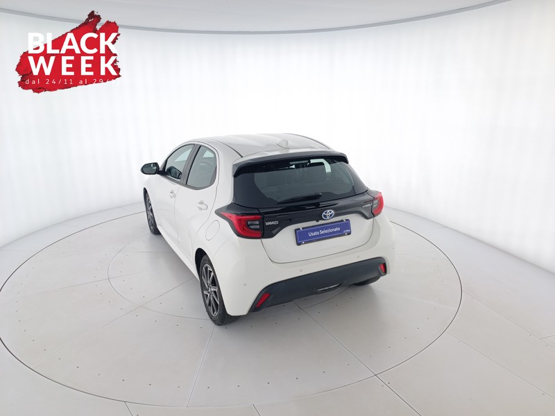 6 - Toyota Yaris 1.5h trend