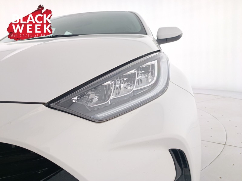 7 - Toyota Yaris 1.5h trend