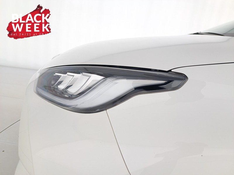 19 - Toyota Yaris 1.5h trend