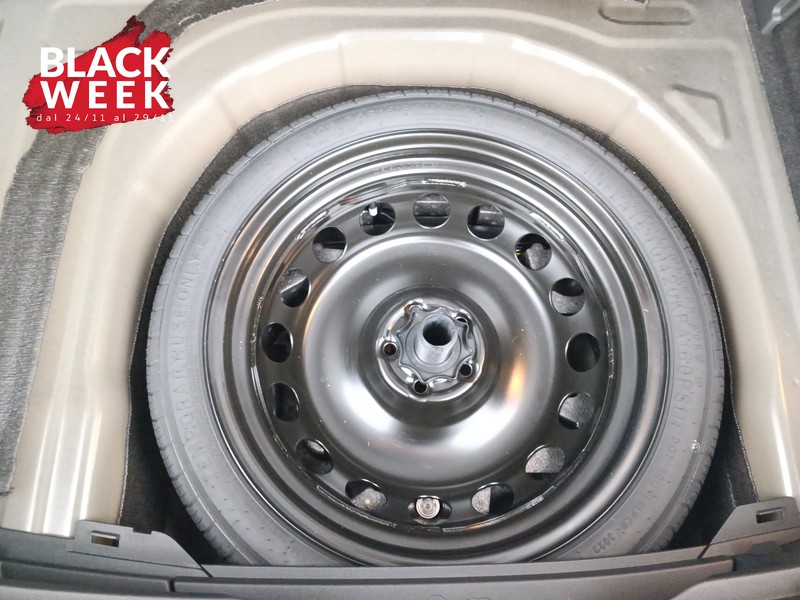 22 - Volkswagen Taigo 1.0 tsi life 95cv