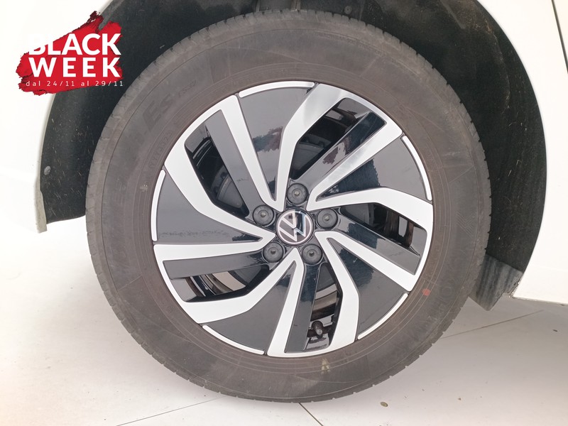 8 - Volkswagen Polo 1.0 tsi life 95cv