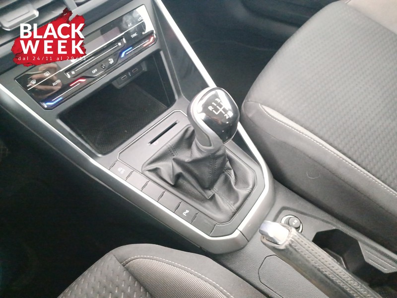 16 - Volkswagen Polo 1.0 tsi life 95cv