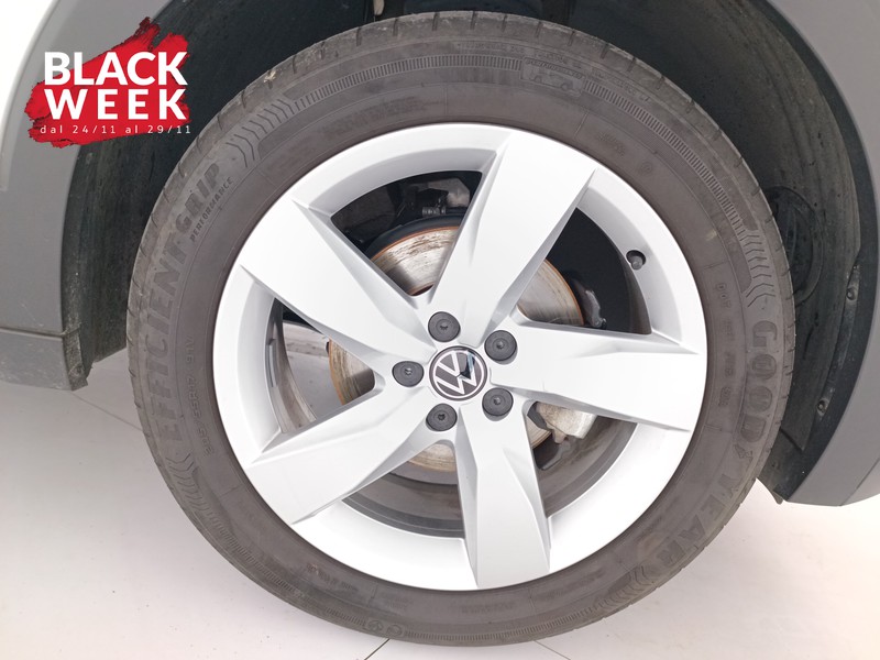 8 - Volkswagen T-Cross 1.0 tsi advanced 110cv dsg