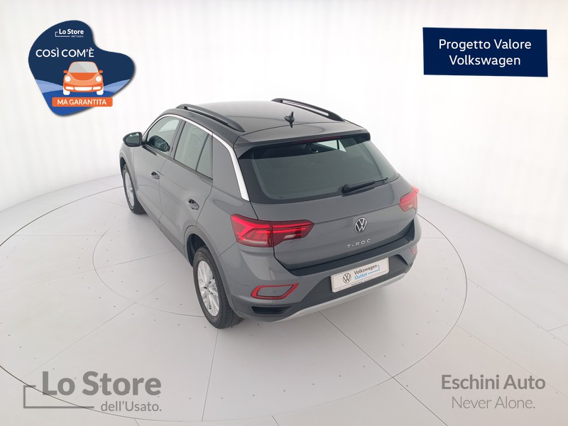 6 - Volkswagen T-Roc 1.5 tsi life dsg