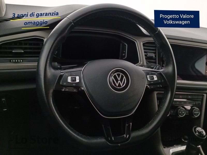 13 - Volkswagen T-Roc 2.0 tdi style 115cv