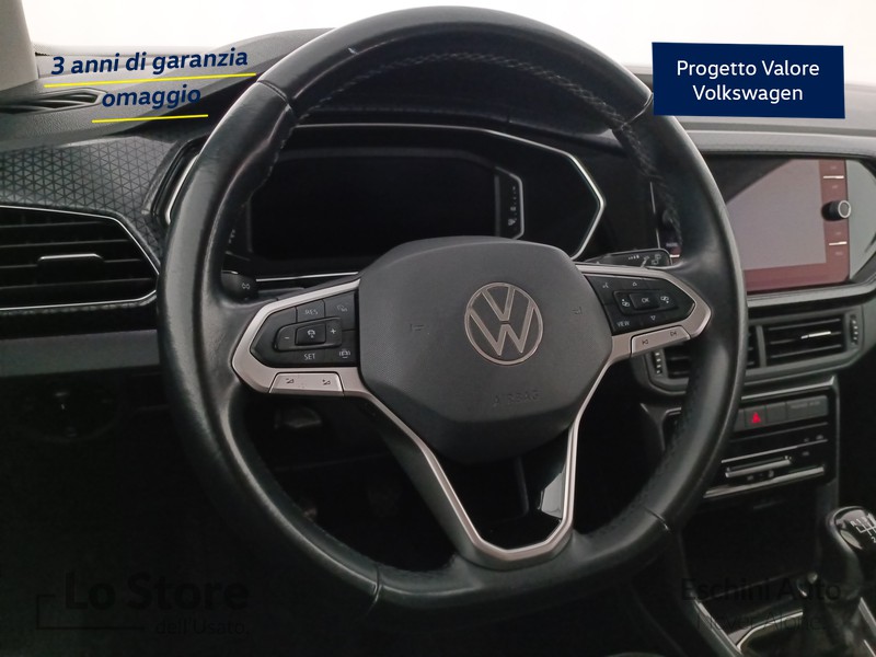 13 - Volkswagen T-Cross 1.0 tsi advanced 110cv