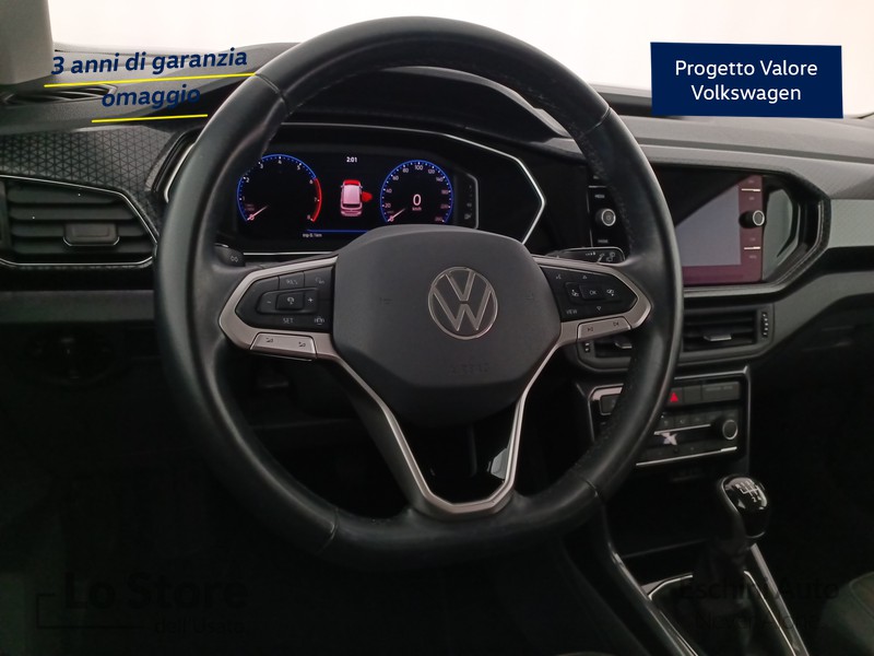 13 - Volkswagen T-Cross 1.0 tsi advanced 110cv