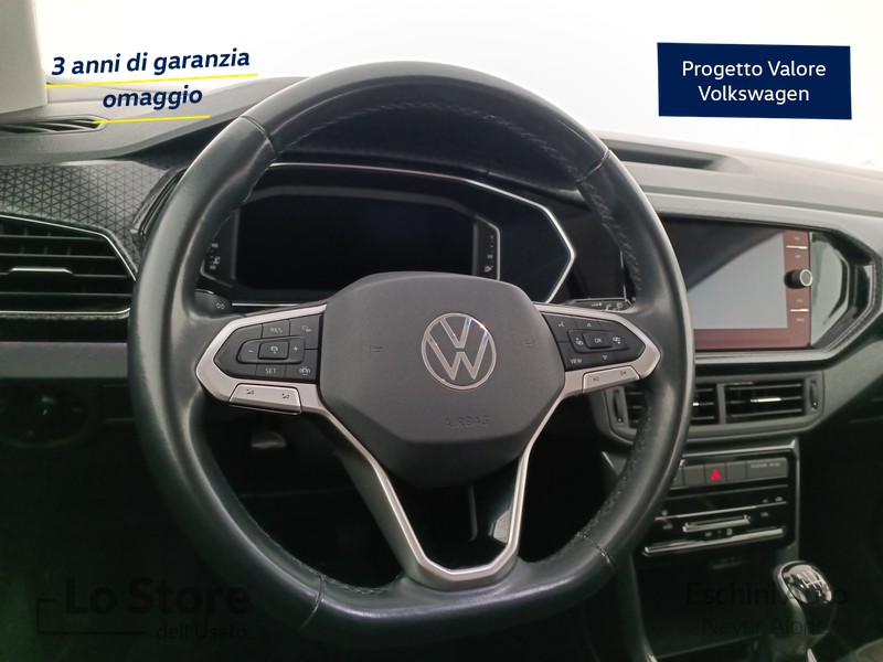 13 - Volkswagen T-Cross 1.0 tsi advanced 110cv