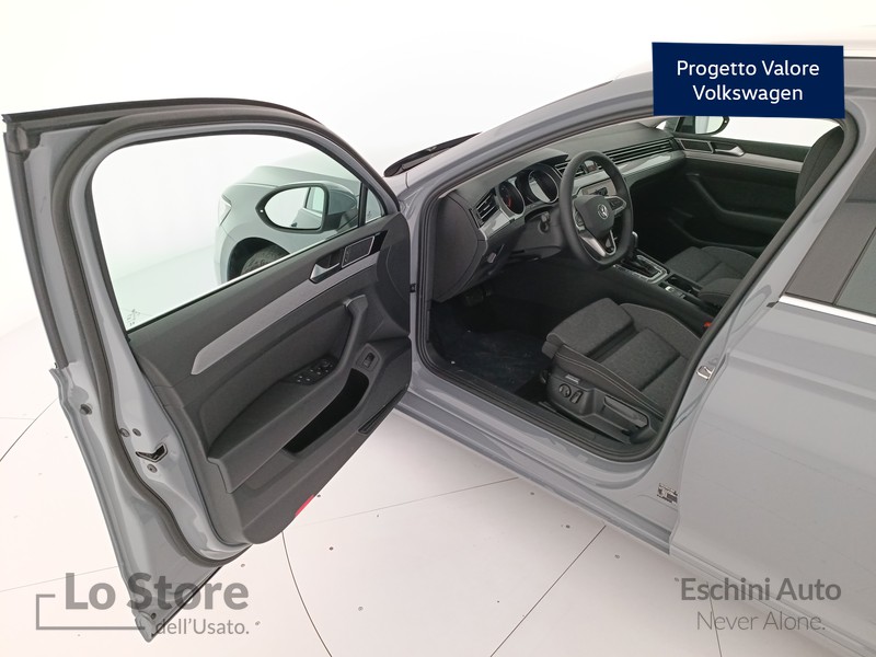 19 - Volkswagen Passat variant 2.0 tdi business 150cv dsg