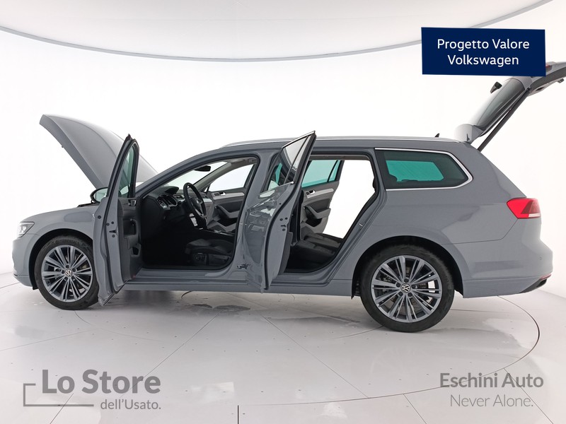 20 - Volkswagen Passat variant 2.0 tdi business 150cv dsg