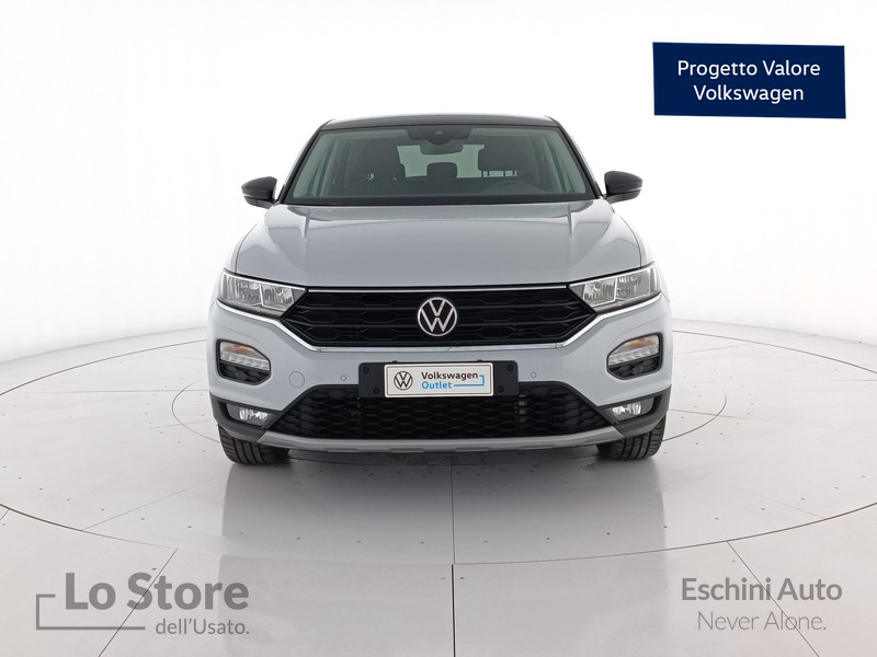 2 - Volkswagen T-Roc 1.5 tsi sport