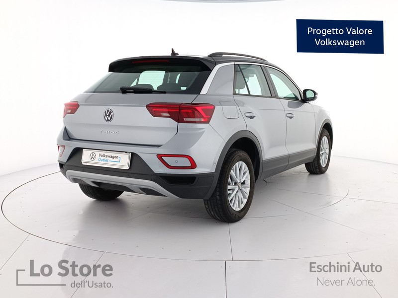 4 - Volkswagen T-Roc 1.5 TSI ACT LIFE DSG 150 CV