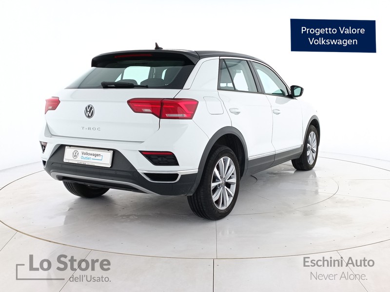 4 - Volkswagen T-Roc 1.0 tsi style 110cv