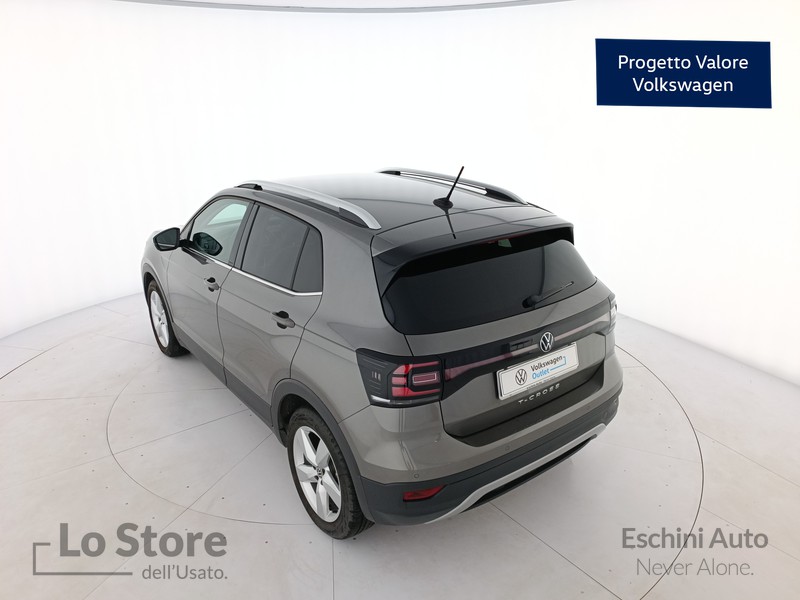 6 - Volkswagen T-Cross 1.0 tsi advanced 110cv