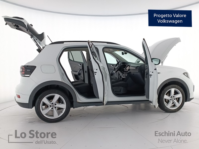 9 - Volkswagen T-Cross 1.0 tsi style 110cv