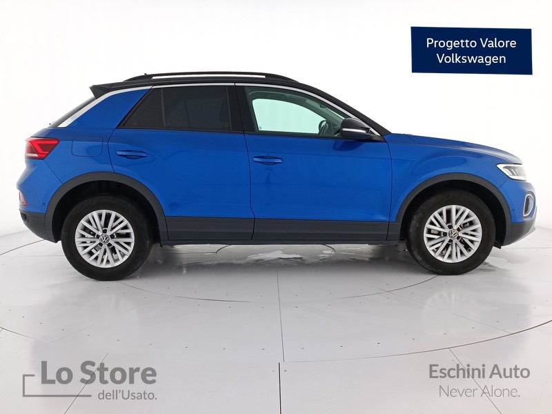 3 - Volkswagen T-Roc 1.0 tsi life 110cv