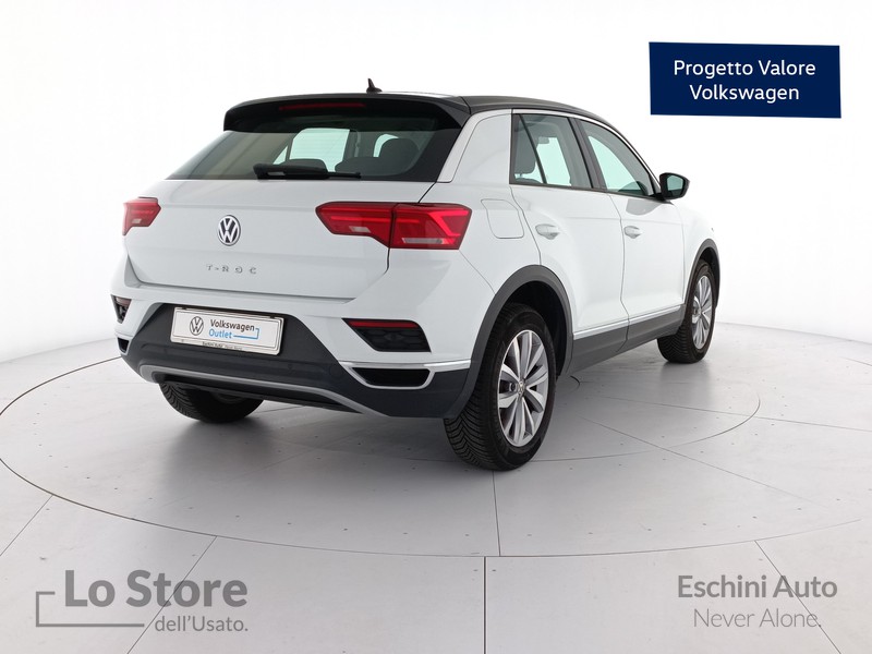 4 - Volkswagen T-Roc 1.0 tsi style 110cv