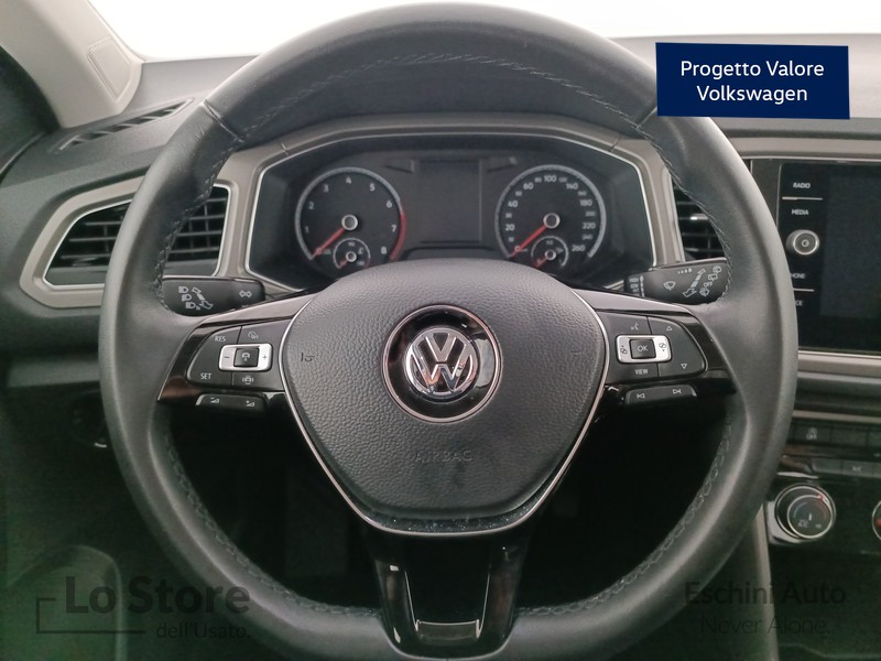 13 - Volkswagen T-Roc 1.5 tsi style dsg