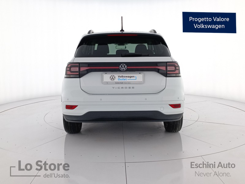 5 - Volkswagen T-Cross 1.0 tsi style 110cv