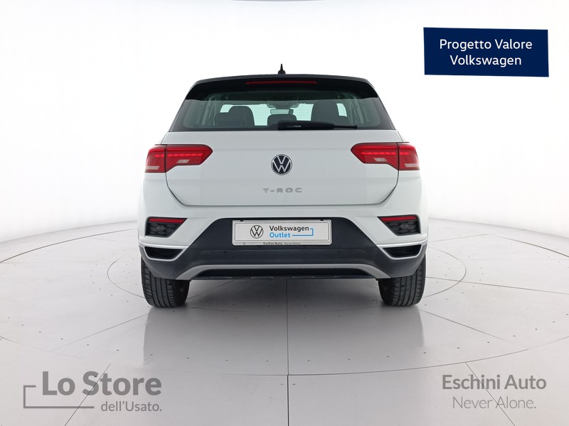 5 - Volkswagen T-Roc 1.0 tsi style 110cv