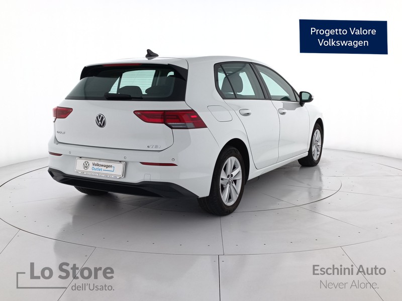 4 - Volkswagen Golf 1.0 etsi evo life 110cv dsg