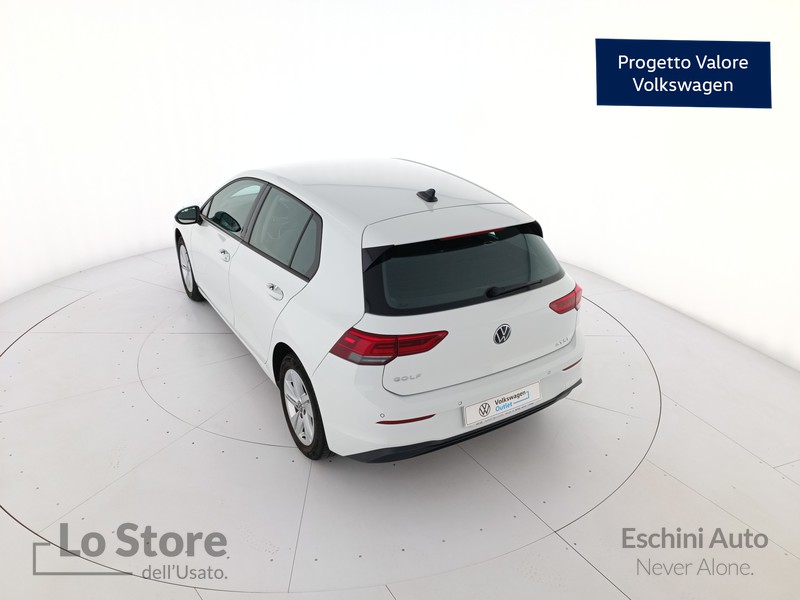 6 - Volkswagen Golf 1.0 etsi evo life 110cv dsg