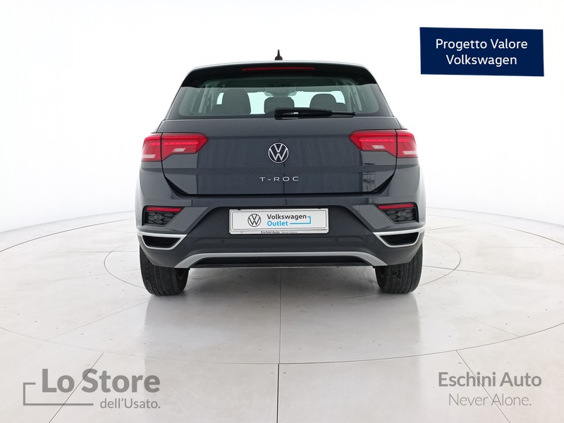 5 - Volkswagen T-Roc 1.0 tsi style 110cv