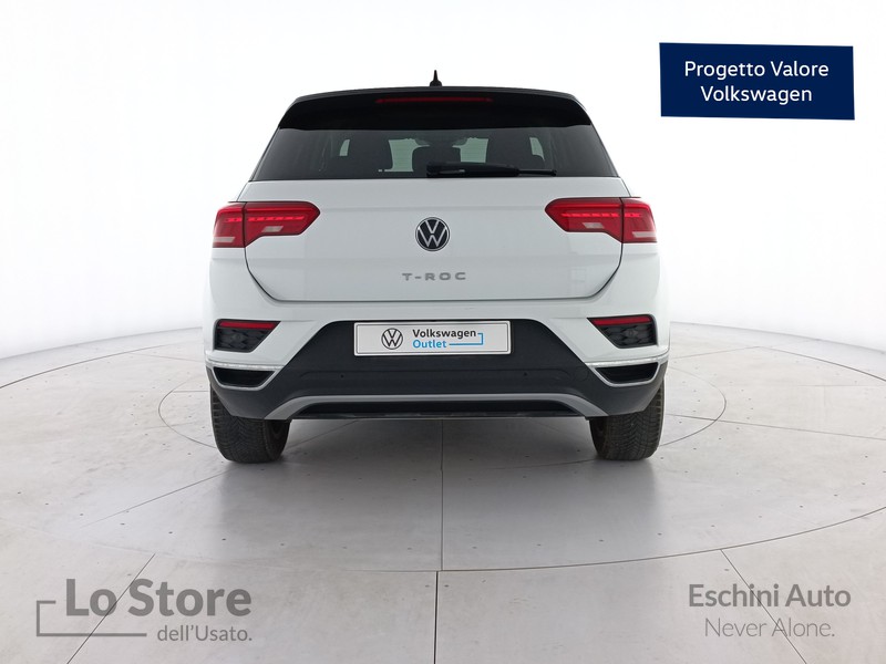 5 - Volkswagen T-Roc 1.0 tsi style 110cv