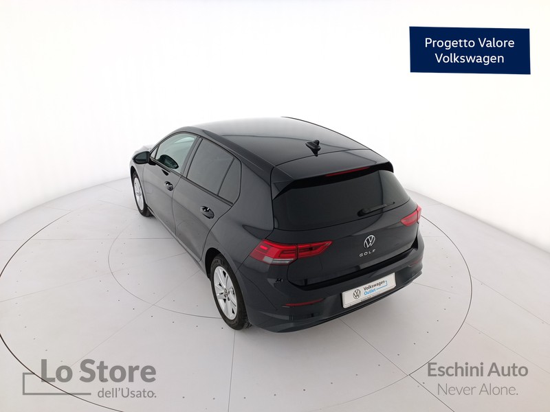 6 - Volkswagen Golf 1.0 tsi evo life 110cv