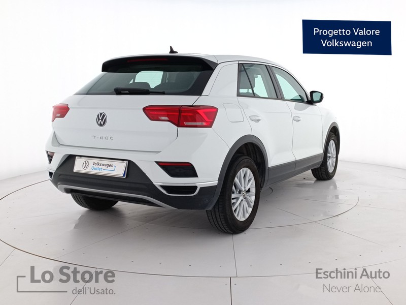 4 - Volkswagen T-Roc 1.0 tsi style 110cv