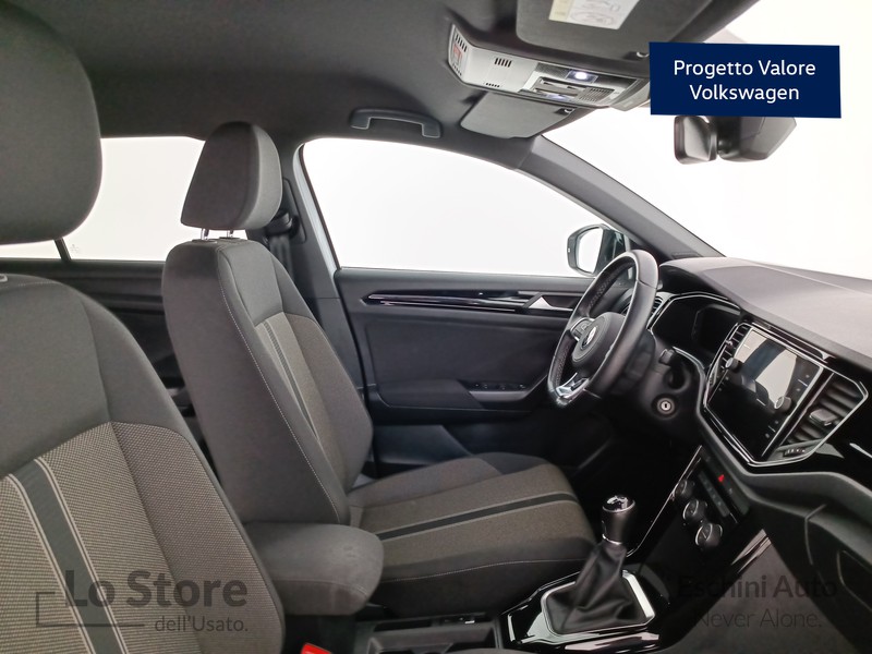 11 - Volkswagen T-Roc 1.5 tsi sport