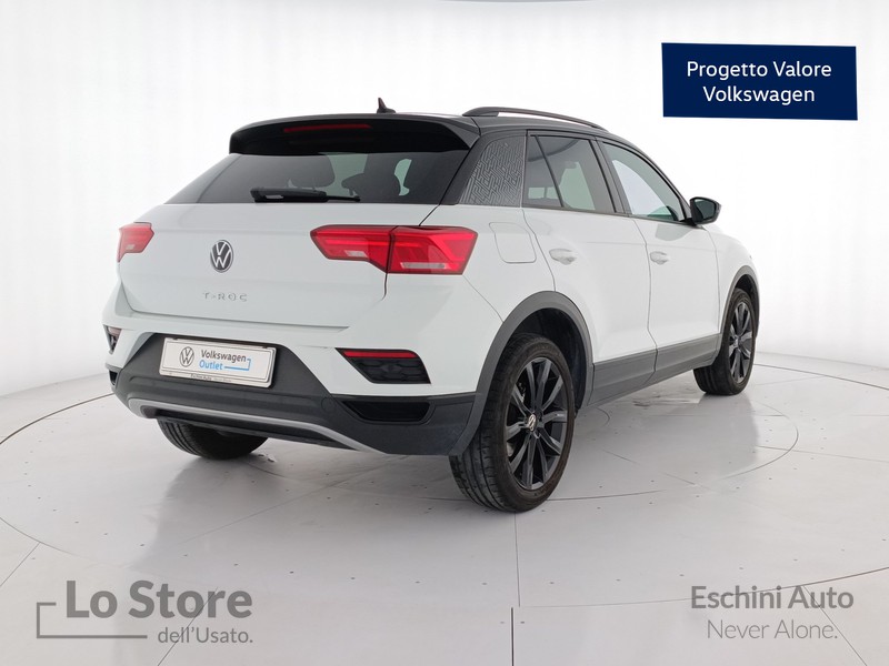 4 - Volkswagen T-Roc 1.5 tsi sport