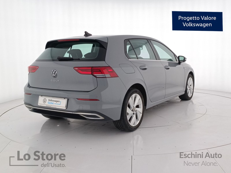 4 - Volkswagen Golf 1.5 tgi style 130cv dsg