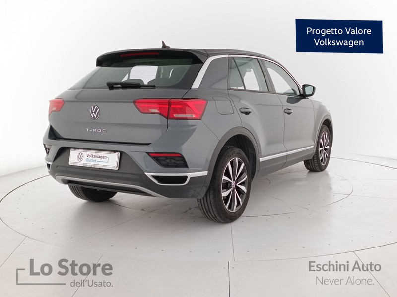 4 - Volkswagen T-Roc 1.0 tsi style 110cv