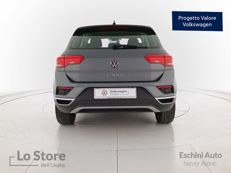 5 - Volkswagen T-Roc 1.0 tsi style 110cv