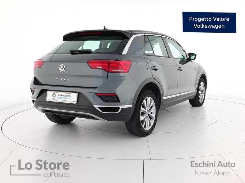 4 - Volkswagen T-Roc 1.0 tsi style 110cv