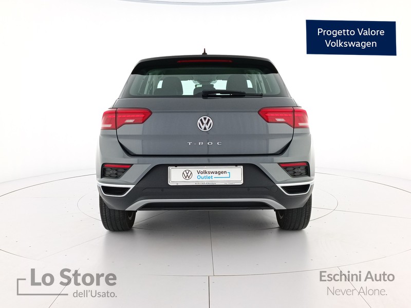 5 - Volkswagen T-Roc 1.0 tsi style 110cv