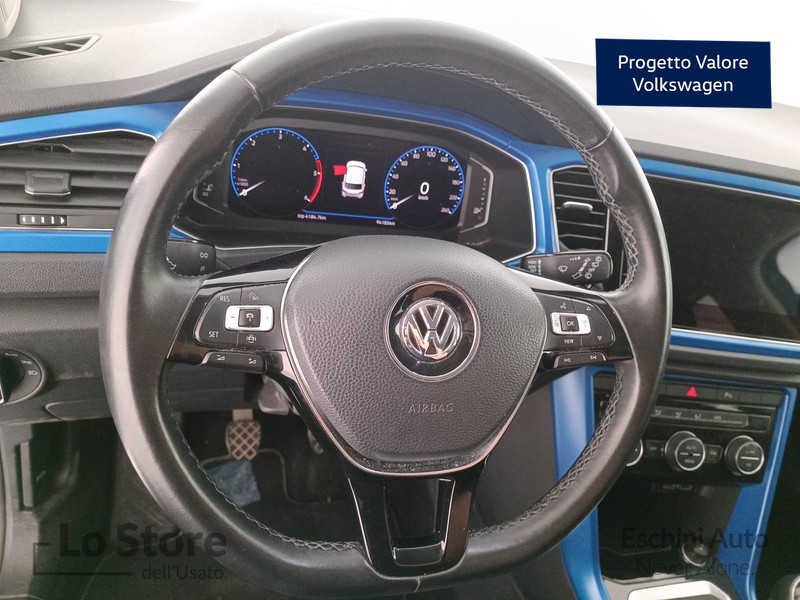 13 - Volkswagen T-Roc 1.6 tdi style