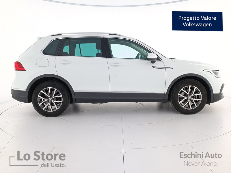 3 - Volkswagen Tiguan 2.0 tdi life 122cv