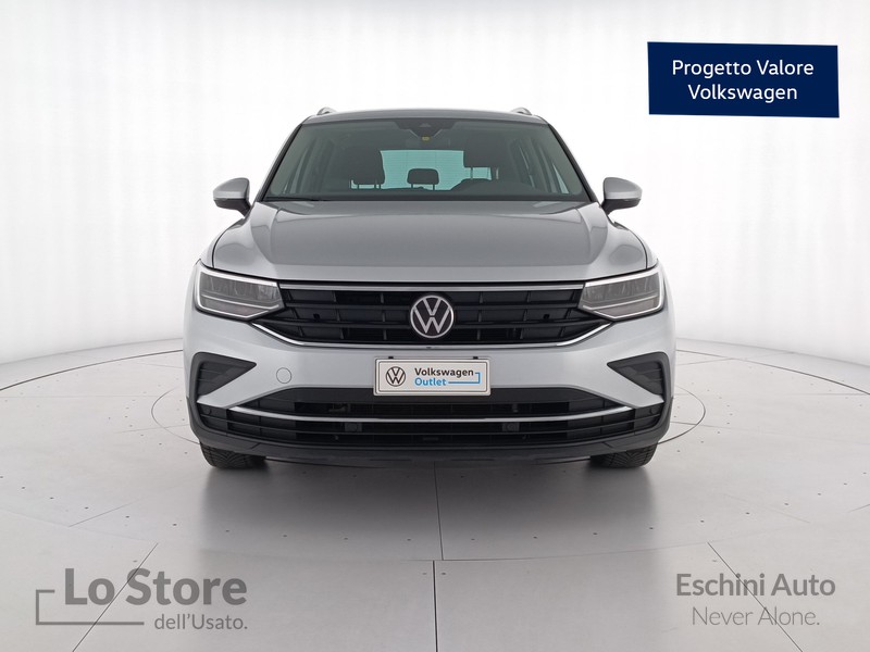 2 - Volkswagen Tiguan 1.5 tsi life 130cv