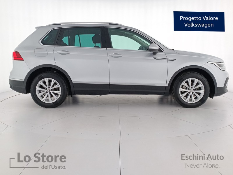 3 - Volkswagen Tiguan 1.5 tsi life 130cv