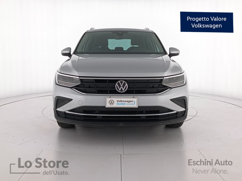 2 - Volkswagen Tiguan 1.5 tsi life 130cv