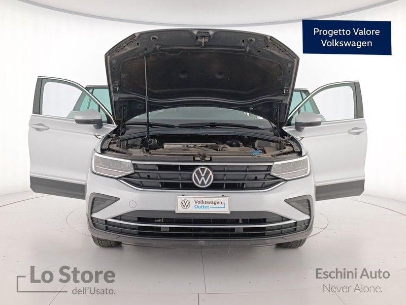 22 - Volkswagen Tiguan 1.5 tsi life 130cv