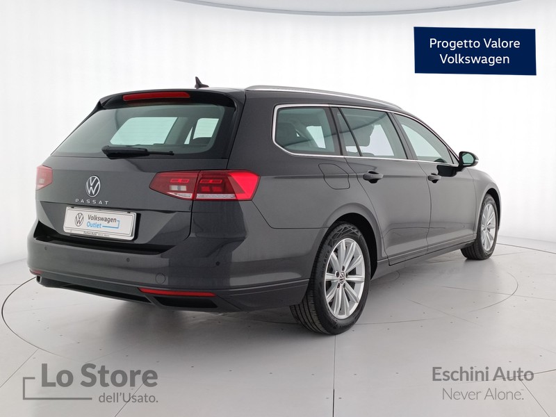 4 - Volkswagen Passat variant 2.0 tdi business 150cv dsg