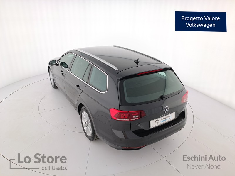 6 - Volkswagen Passat variant 2.0 tdi business 150cv dsg