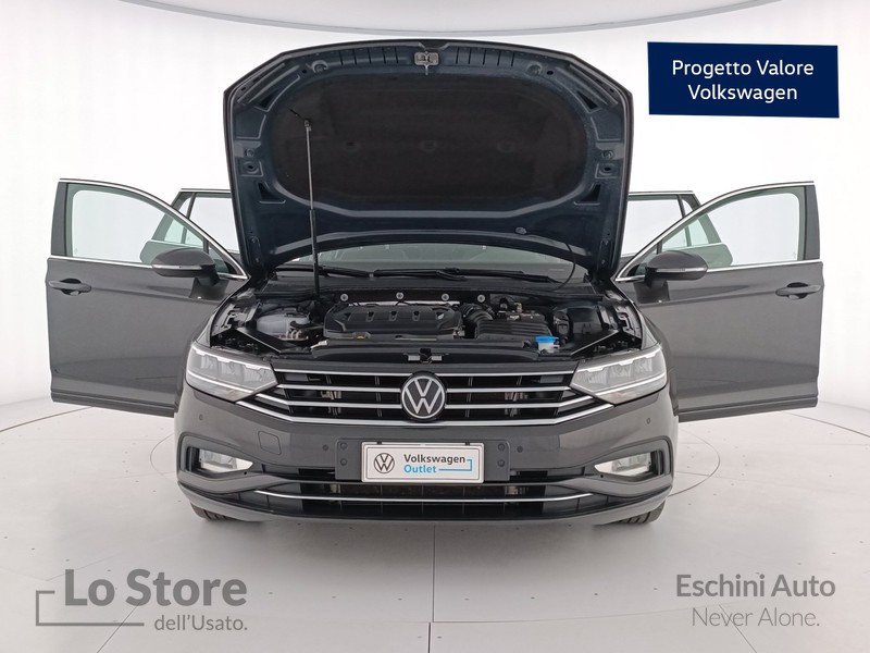 22 - Volkswagen Passat variant 2.0 tdi business 150cv dsg