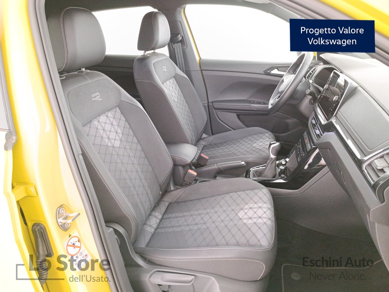 11 - Volkswagen T-Cross 1.0 tsi r-line 115cv