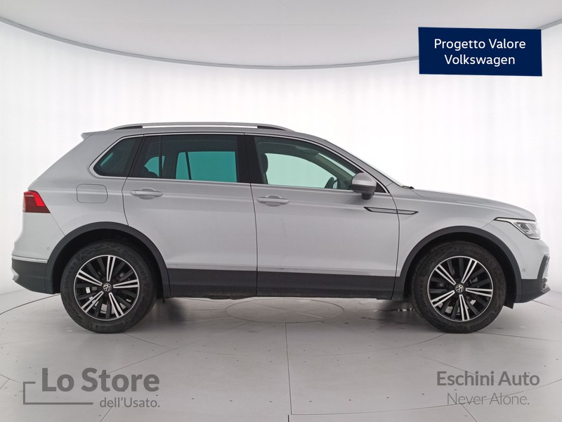 3 - Volkswagen Tiguan 2.0 tdi elegance 150cv dsg