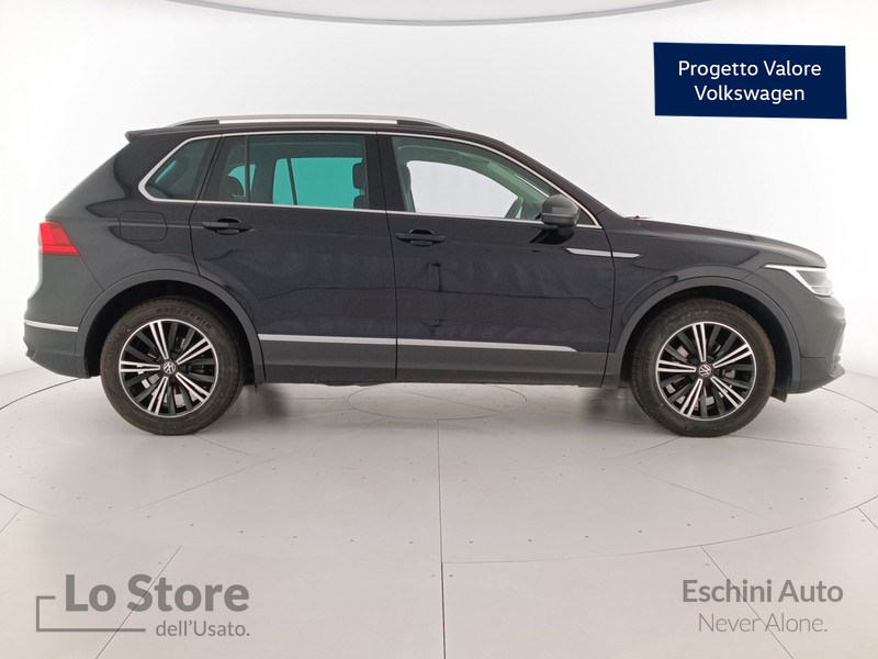 3 - Volkswagen Tiguan 2.0 tdi life 122cv